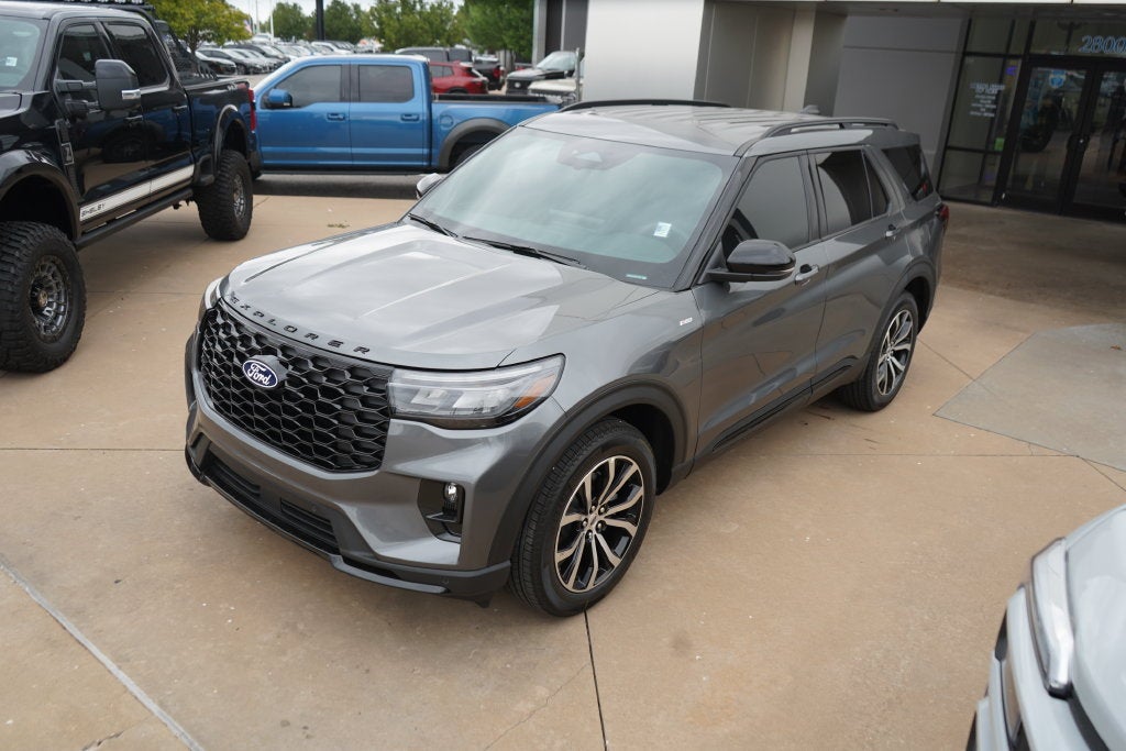 2027 Ford Explorer ST-Line