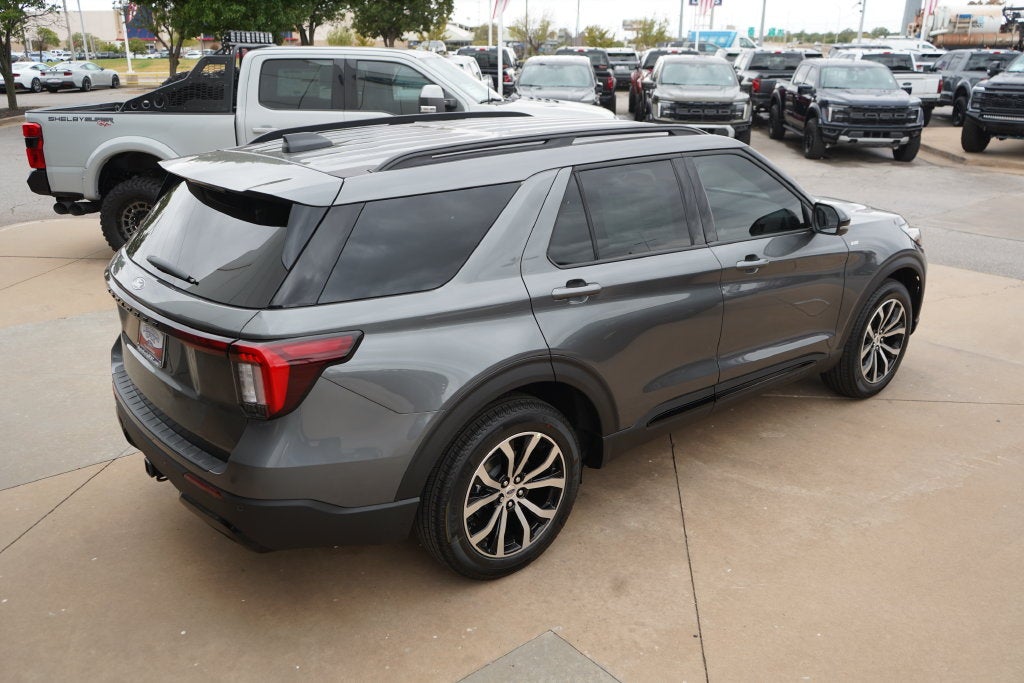 2027 Ford Explorer ST-Line