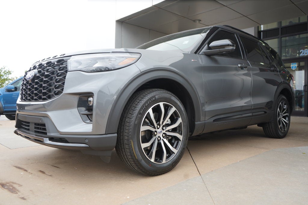 2027 Ford Explorer ST-Line