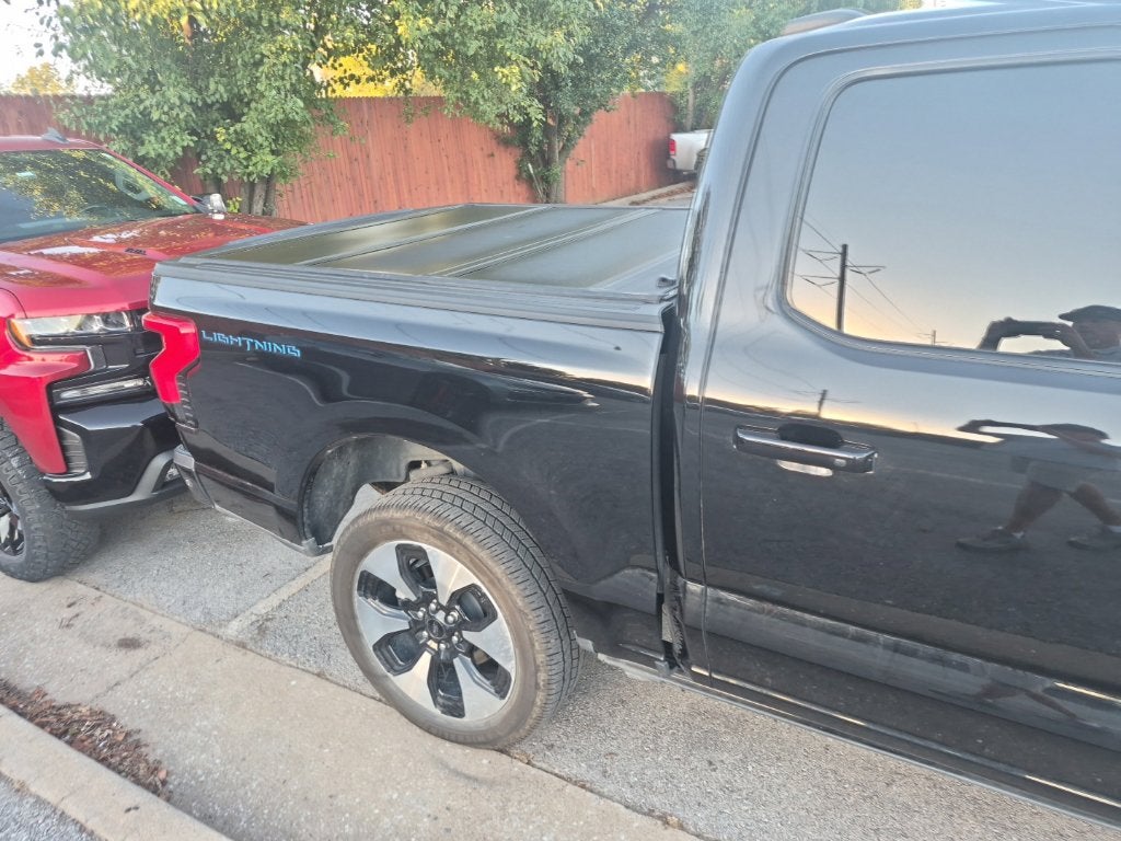 2023 Ford F-150 Lightning Platinum