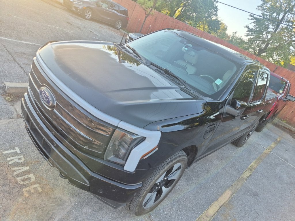 2023 Ford F-150 Lightning Platinum