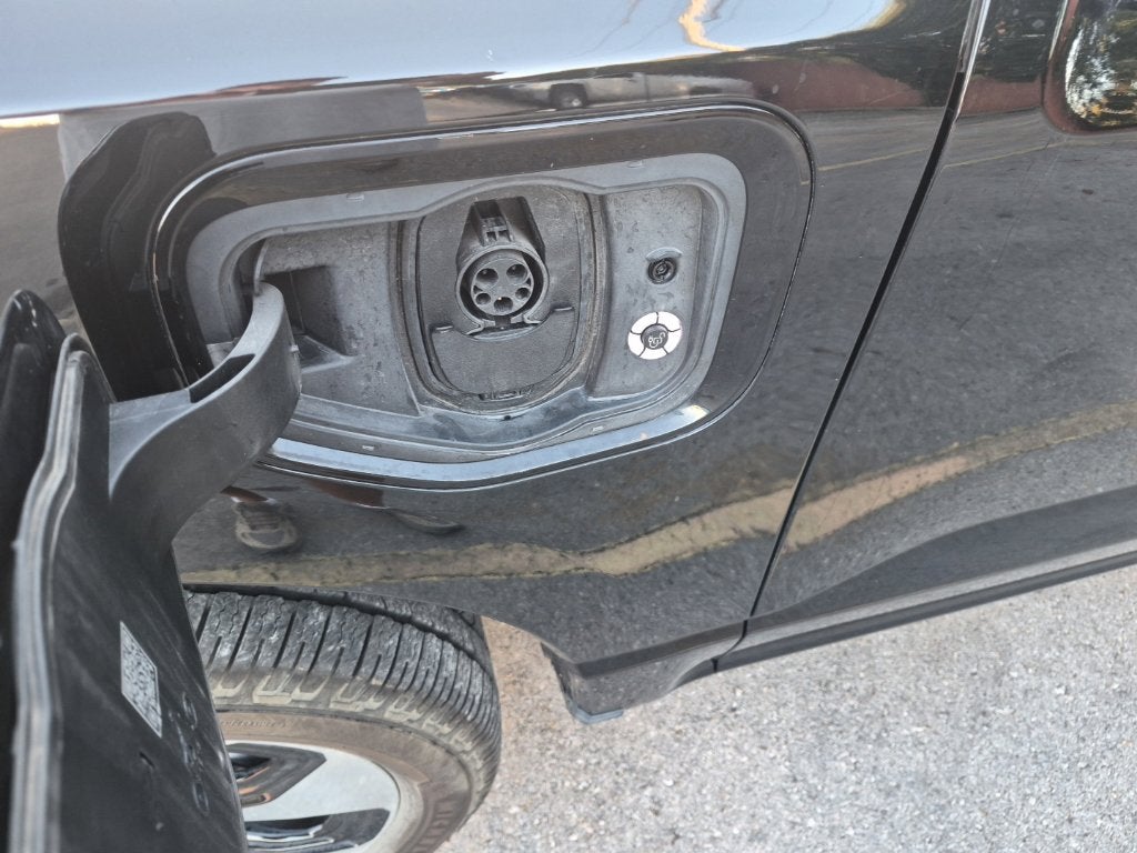 2023 Ford F-150 Lightning Platinum