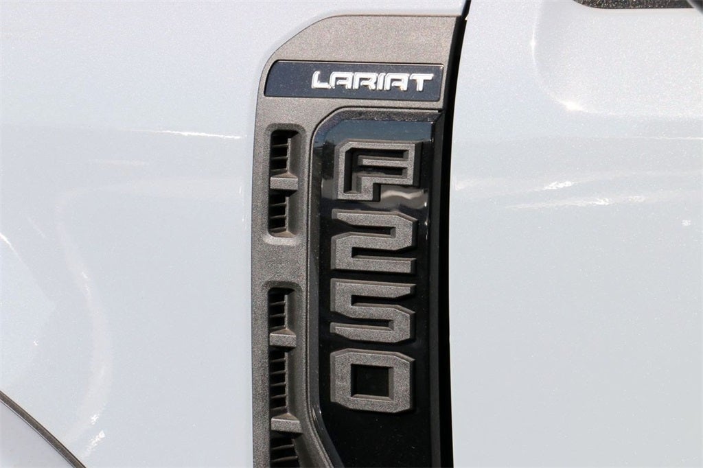 2026 Ford F-250SD Lariat BLACK WIDOW