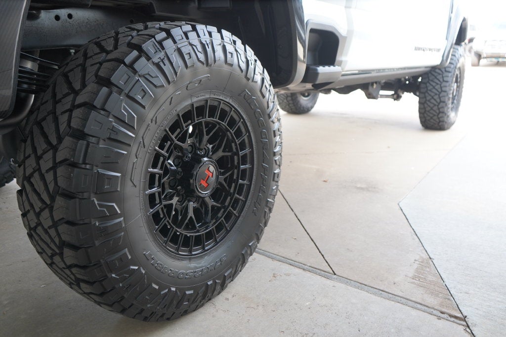 2026 Ford F-250SD Lariat HENNESSEY VELOCIRAPTOR 1200