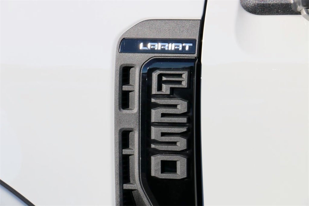 2026 Ford F-250SD Lariat ROUSH