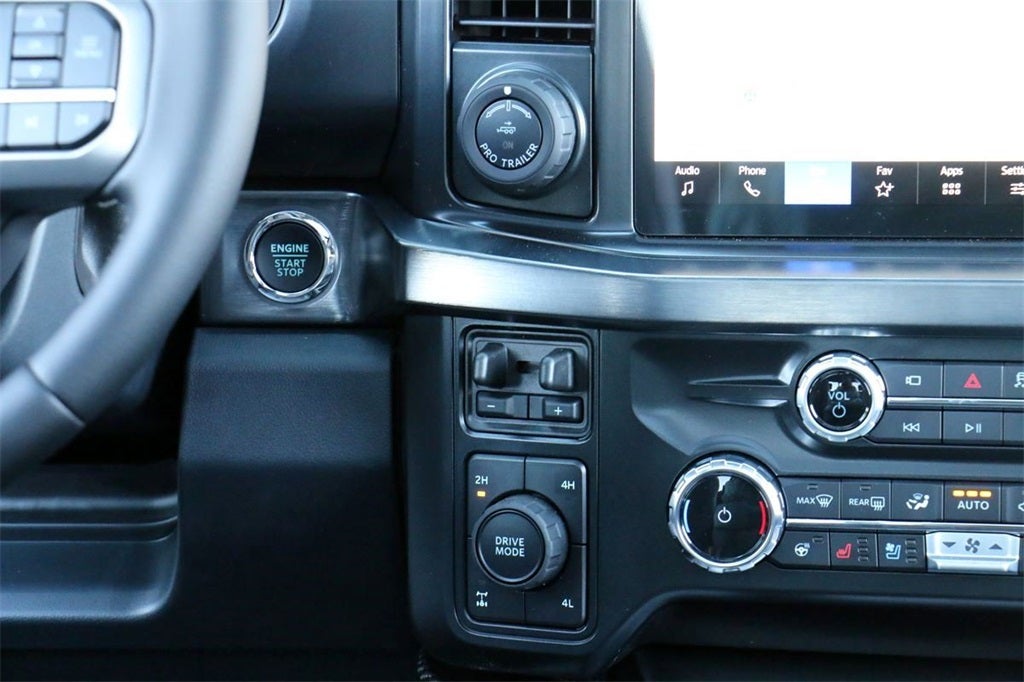 2026 Ford F-250SD Lariat ROUSH