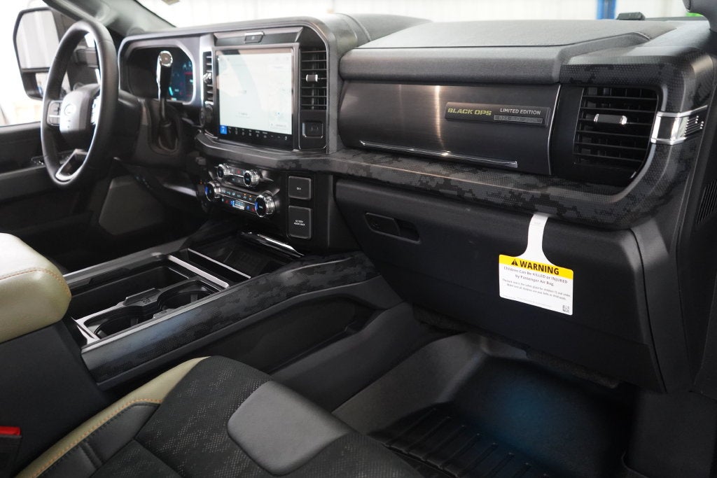 2026 Ford F-250SD Lariat BLACK OPS