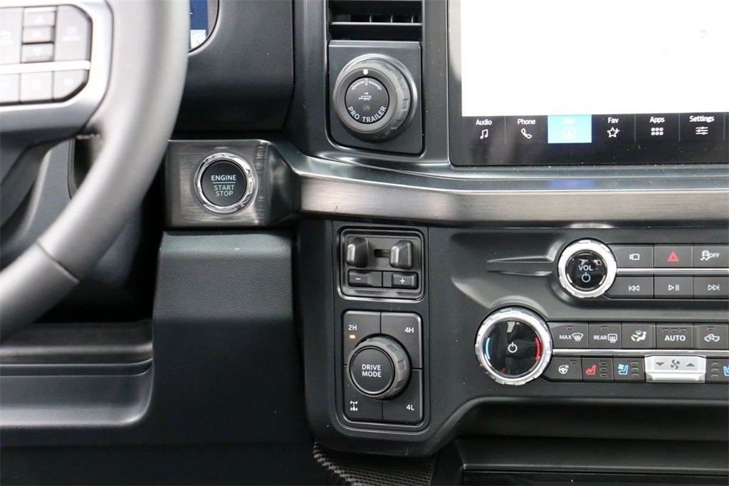 2026 Ford F-250SD Lariat ROUSH