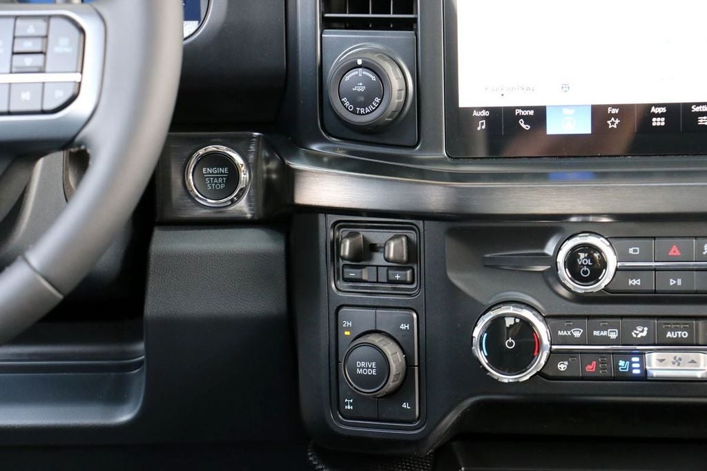 2026 Ford F-250SD Lariat ROUSH