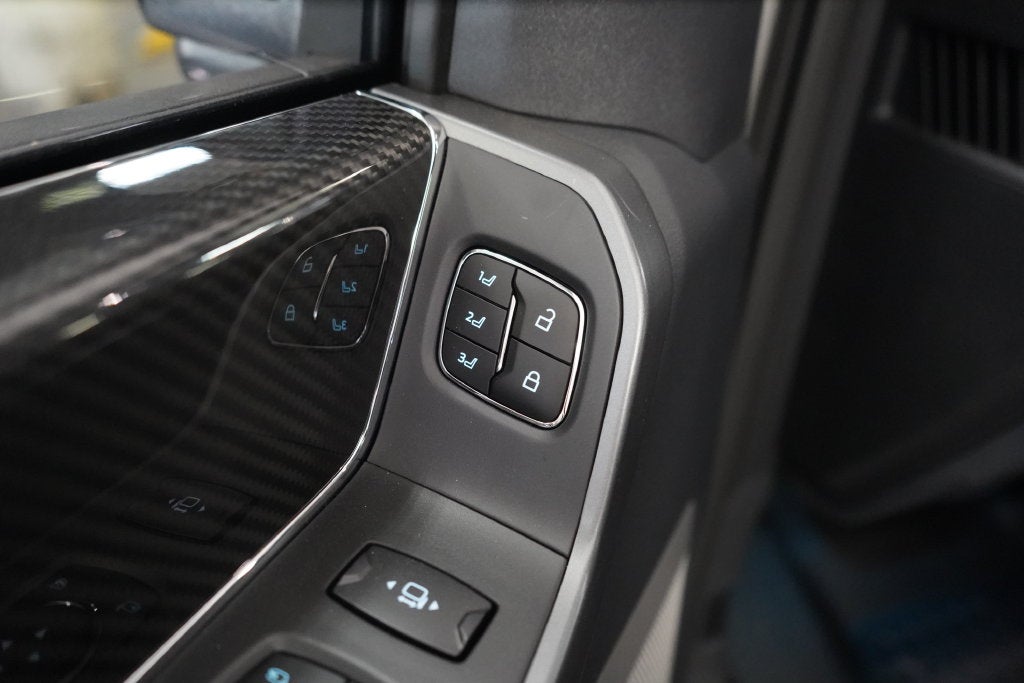 2026 Ford F-250SD Lariat ROUSH