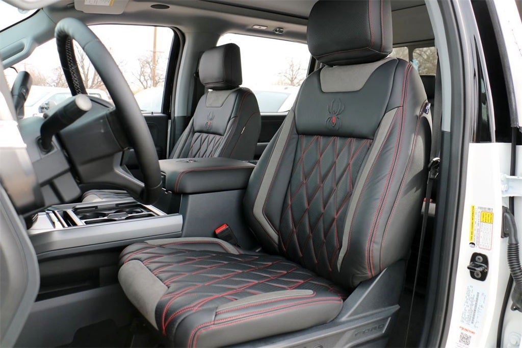 2026 Ford F-250SD Lariat BLACK WIDOW