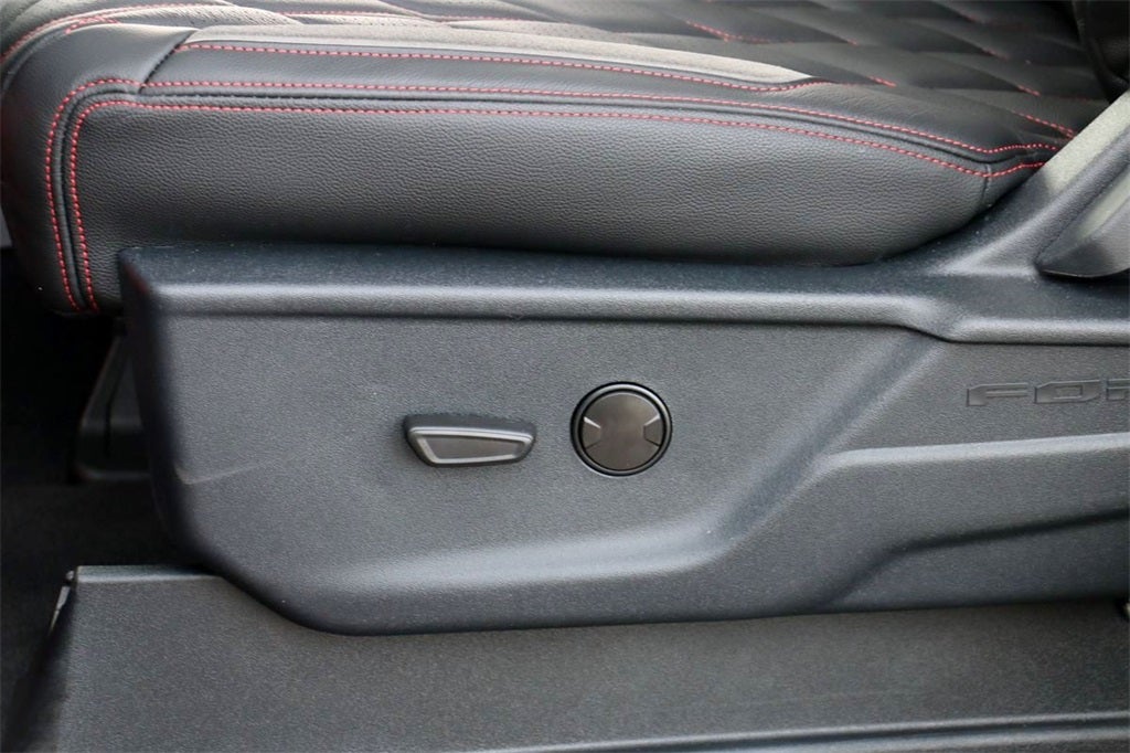 2026 Ford F-250SD XLT BLACK WIDOW