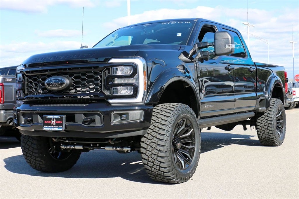 2026 Ford F-250SD XLT BLACK WIDOW