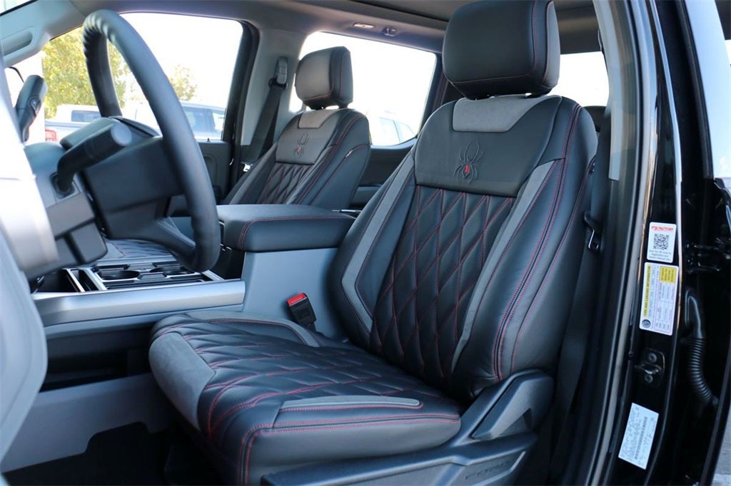 2026 Ford F-250SD XLT BLACK WIDOW