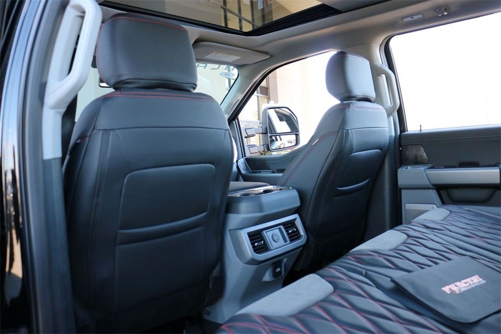 2026 Ford F-250SD XLT BLACK WIDOW