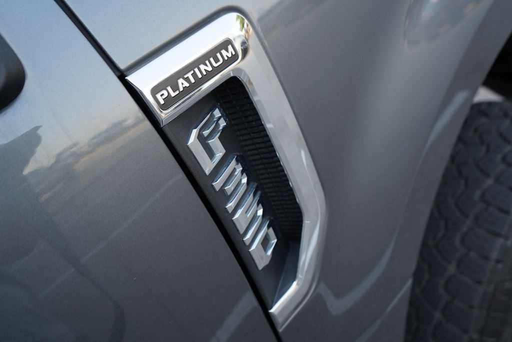 2022 Ford F-350SD Platinum