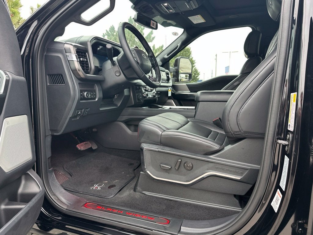 2026 Ford F-350SD Platinum BLACK WIDOW