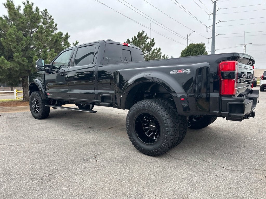 2026 Ford F-350SD Platinum BLACK WIDOW