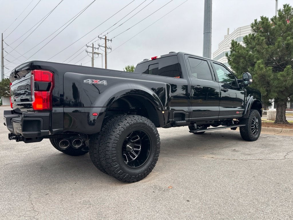 2026 Ford F-350SD Platinum BLACK WIDOW