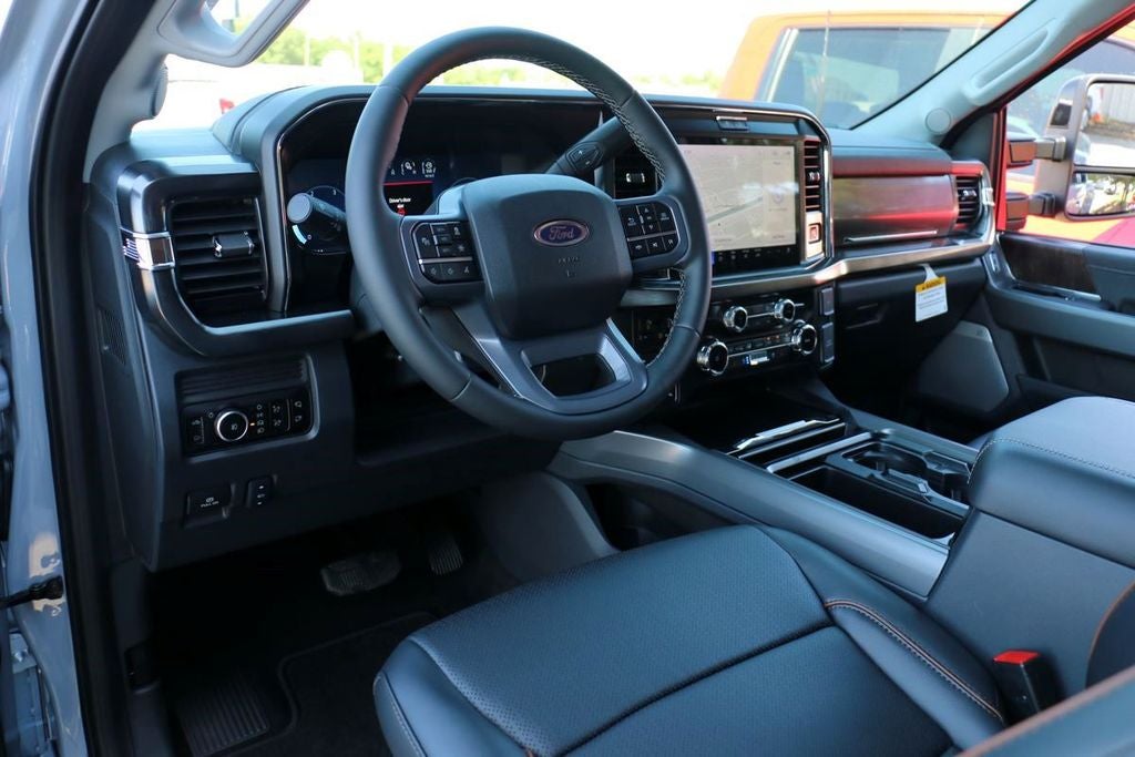 2026 Ford F-350SD Lariat DRW