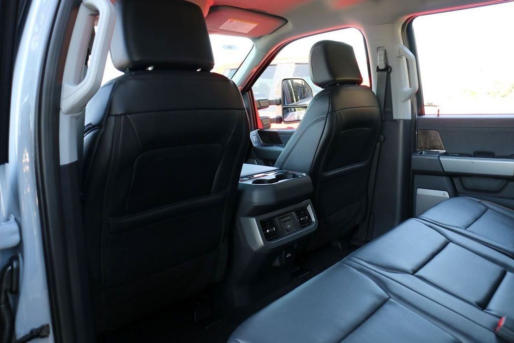 2026 Ford F-350SD Lariat DRW