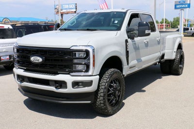 2026 Ford F-350SD Lariat DRW NITE EDITION