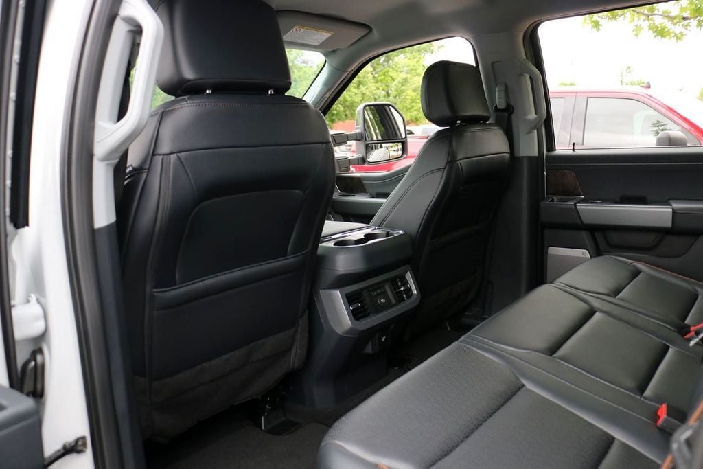 2026 Ford F-350SD Lariat DRW NITE EDITION