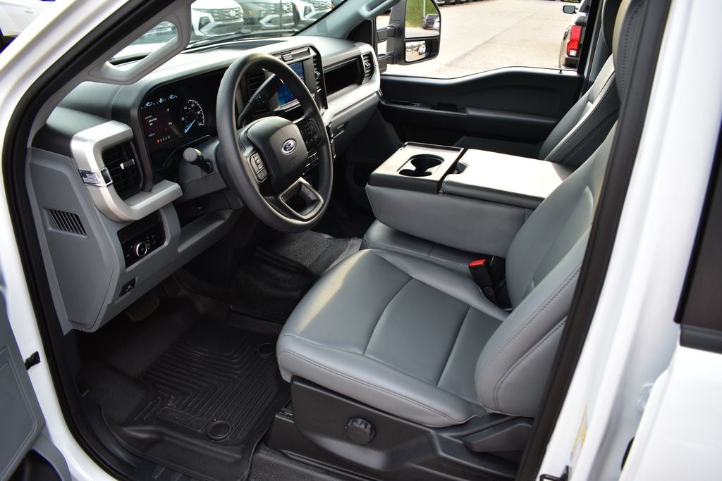 2025 Ford F-350SD XL DRW