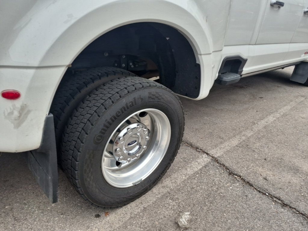2024 Ford F-450SD Limited DRW