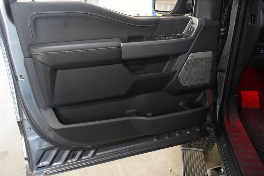 2025 Ford F-150 XLT BLACK WIDOW