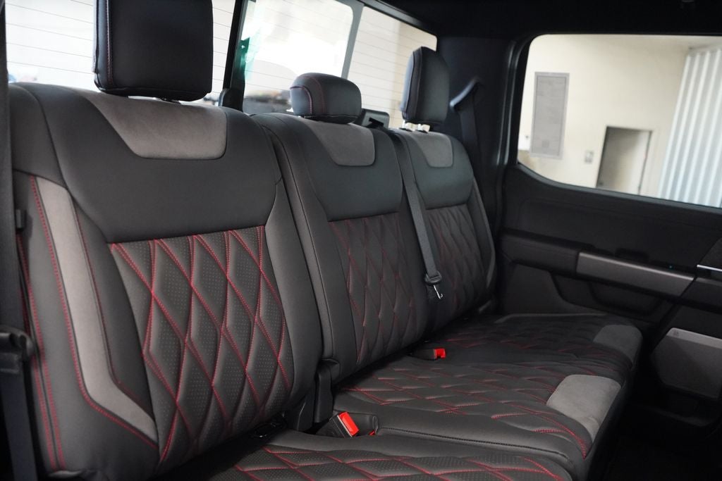 2025 Ford F-150 XLT BLACK WIDOW