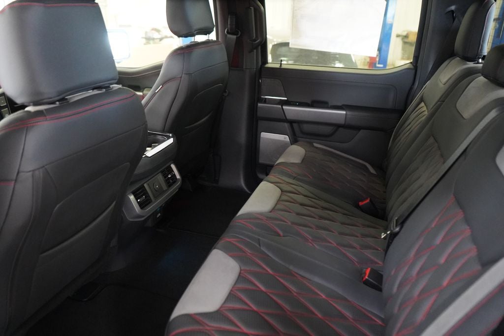 2025 Ford F-150 XLT BLACK WIDOW