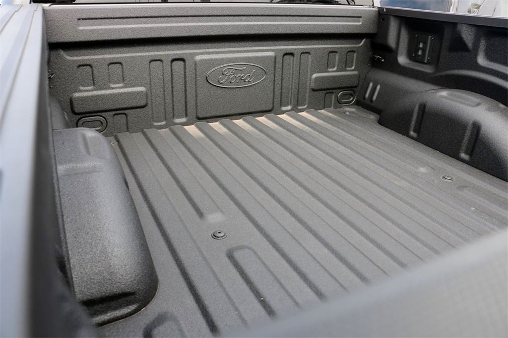 2025 Ford F-150 XLT BLACK WIDOW