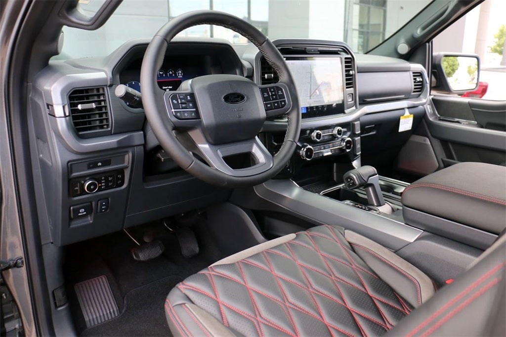 2025 Ford F-150 XLT BLACK WIDOW