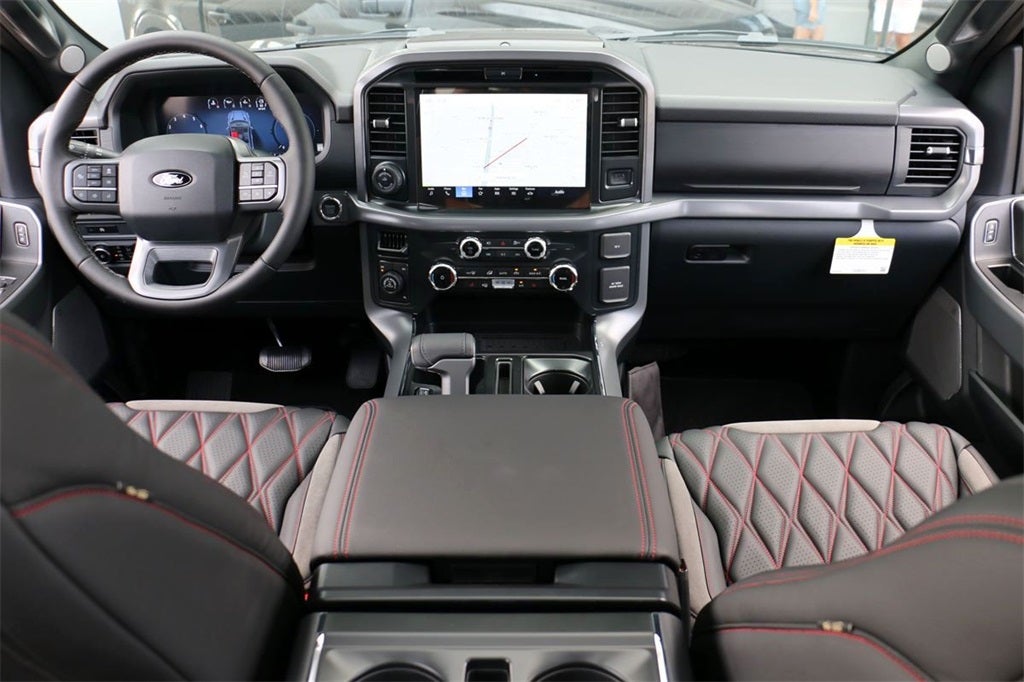 2025 Ford F-150 XLT BLACK WIDOW