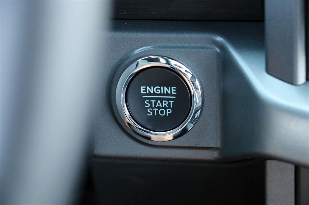 2025 Ford F-150 XLT BLACK WIDOW