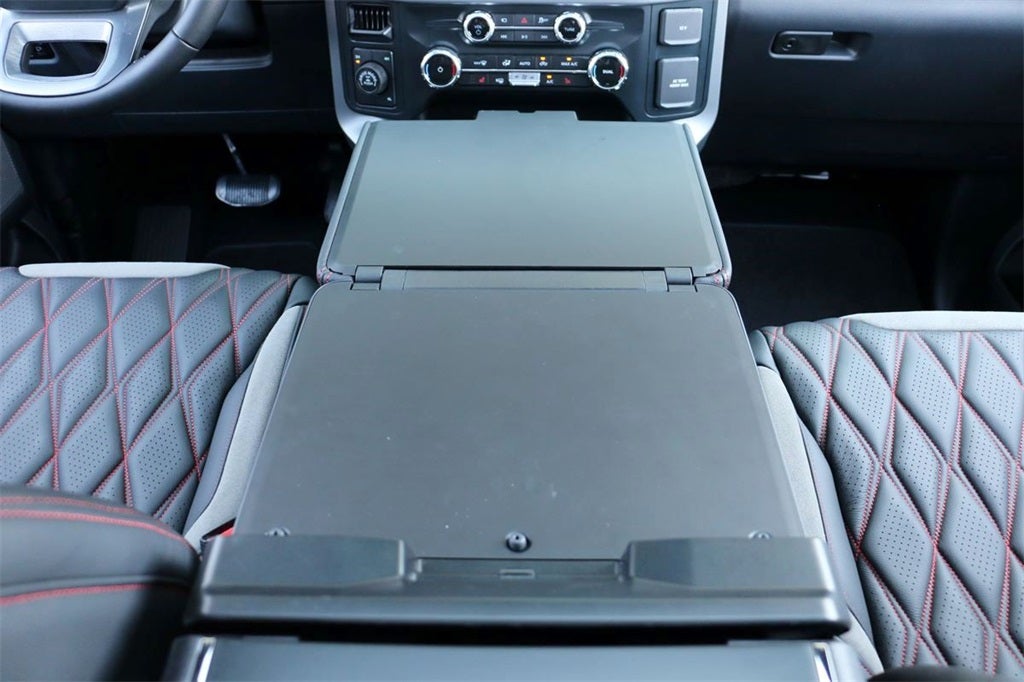 2025 Ford F-150 XLT BLACK WIDOW