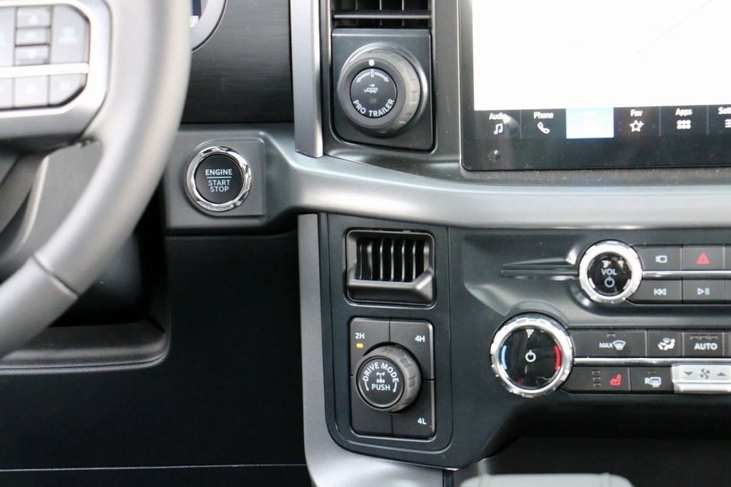 2026 Ford F-150 XLT BLACK WIDOW