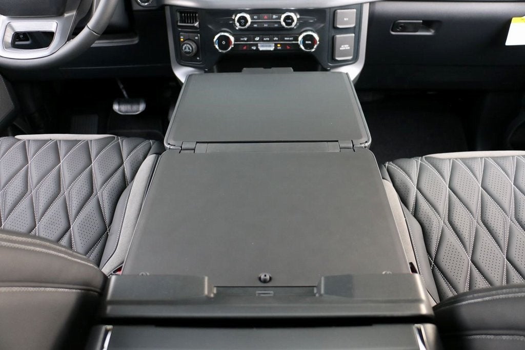 2026 Ford F-150 XLT BLACK WIDOW