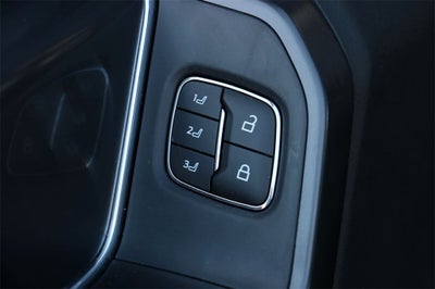 2025 Ford F-150 Lariat BLACK WIDOW