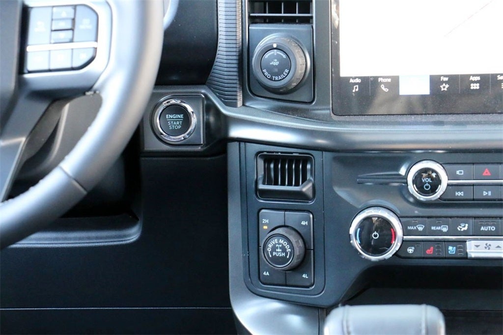 2025 Ford F-150 Lariat BLACK WIDOW