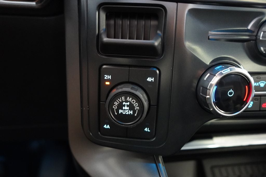 2025 Ford F-150 Lariat BLACK WIDOW