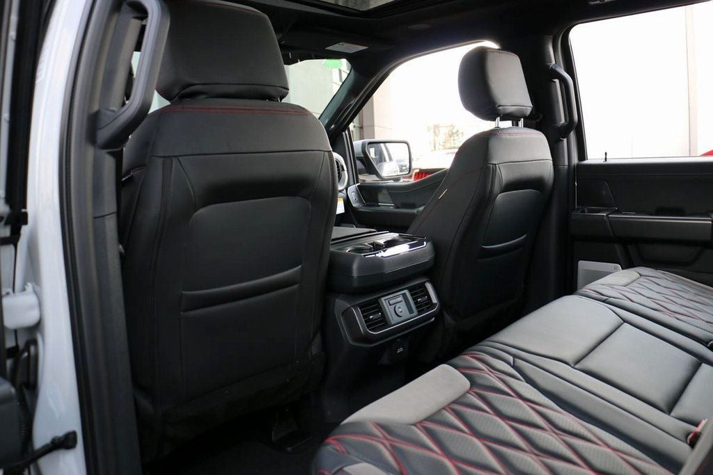 2026 Ford F-150 Lariat BLACK WIDOW