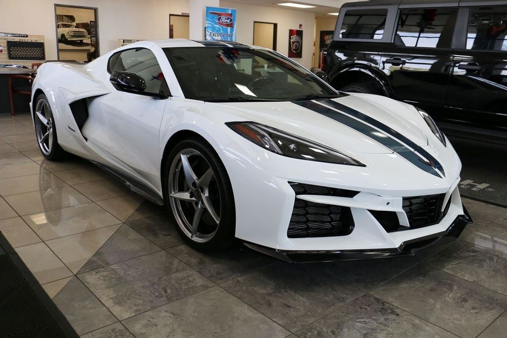 2025 Chevrolet Corvette E-Ray 3LZ