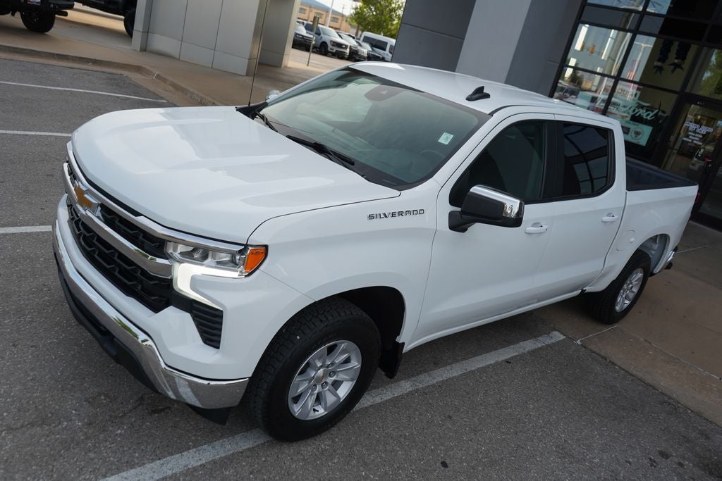 2025 Chevrolet Silverado 1500 LT