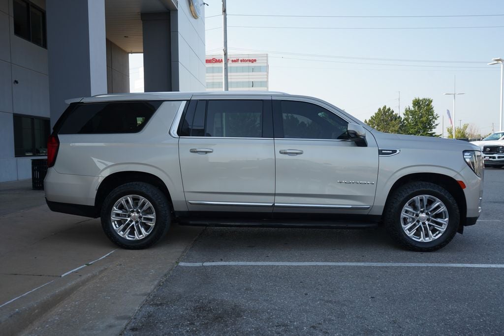 2022 GMC Yukon XL SLT