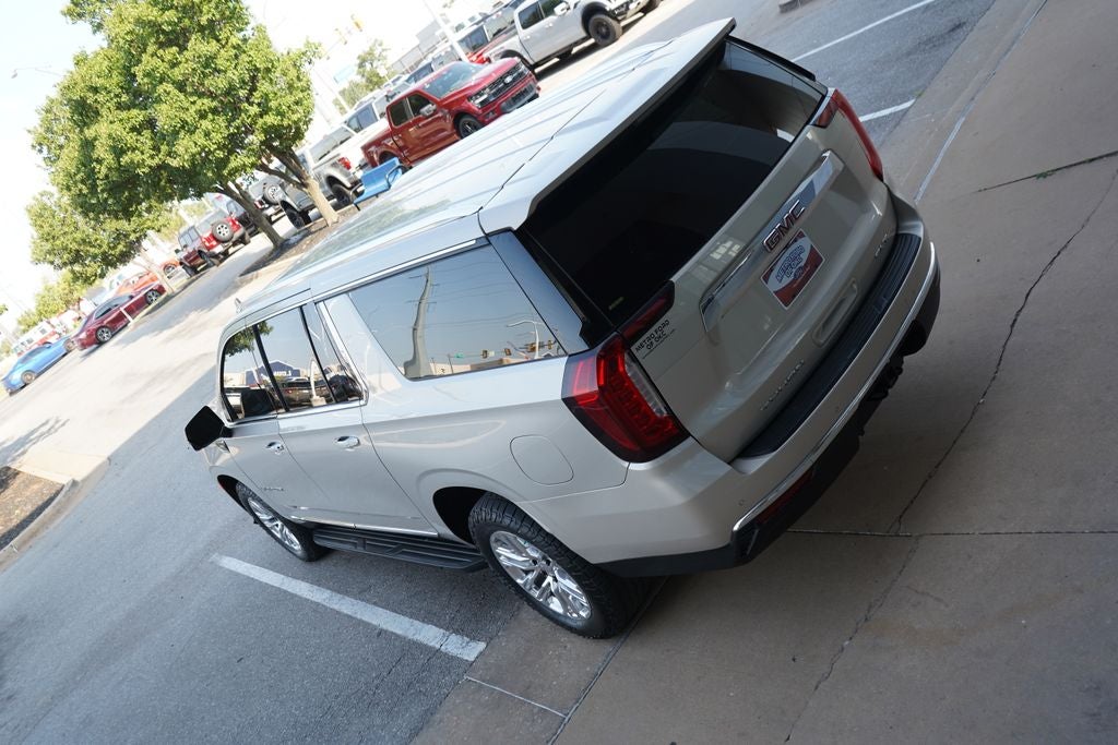 2022 GMC Yukon XL SLT