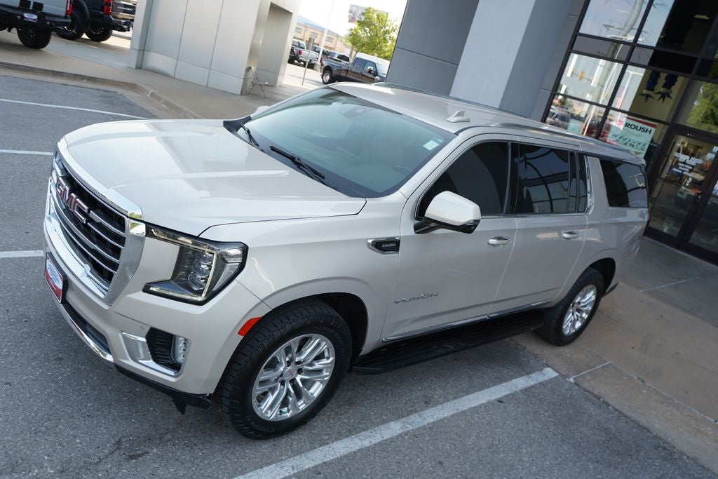 2022 GMC Yukon XL SLT