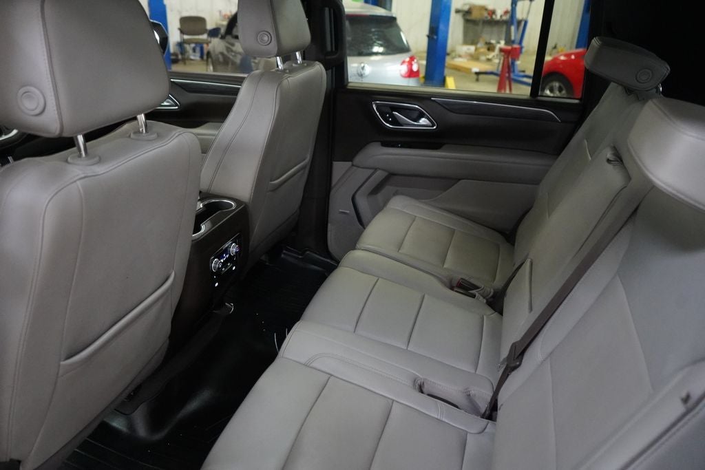 2022 GMC Yukon XL SLT