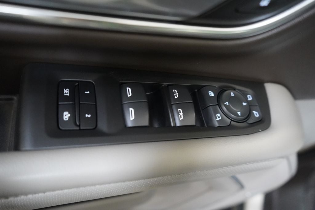 2022 GMC Yukon XL SLT